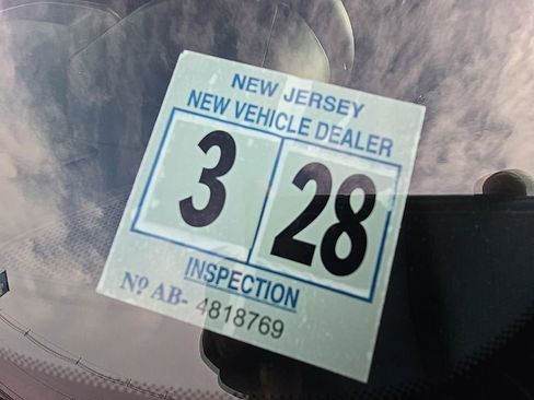 Used 2023 Chevrolet Equinox RS image 43