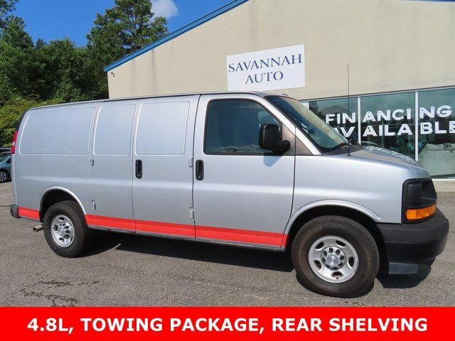 Used 2017 Chevrolet Express 2500 RWD image 1
