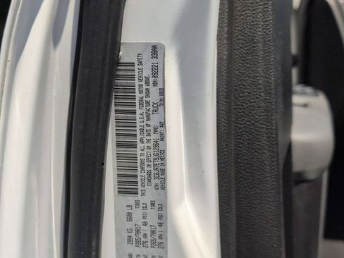 Used 2018 RAM 1500 Classic SLT AWD/4WD image 20