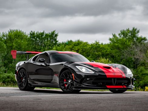 Used 2017 Dodge Viper GTC w/ ACR Package RWD image 2
