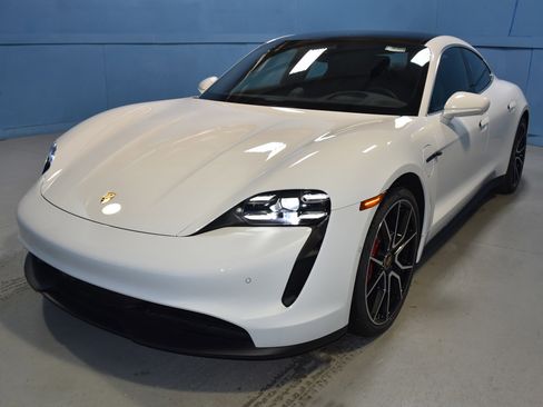 New 2024 Porsche Taycan 4S image 1