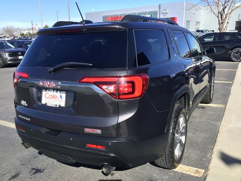 Used 2017 GMC Acadia SLT image 5