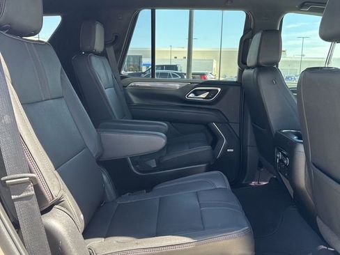 Used 2022 Chevrolet Tahoe RST w/ Luxury Package RWD image 10