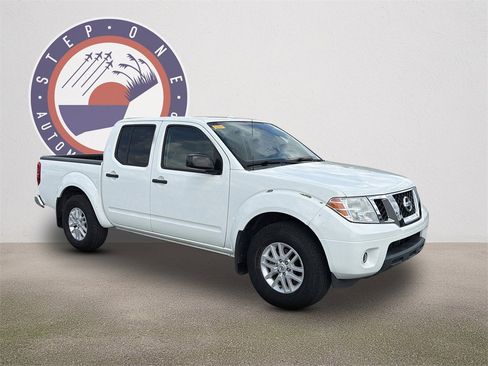Used 2017 Nissan Frontier SV w/ SV Value Truck Package image 2