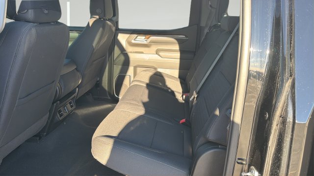Used 2024 GMC Sierra 1500 SLE AWD/4WD image 10