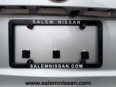 Used 2022 Nissan Rogue Sport SL w/ Premium Package image 21