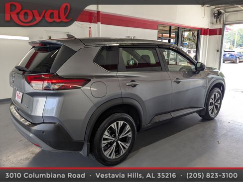 Used 2023 Nissan Rogue SV AWD/4WD image 4