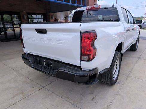 Used 2023 Chevrolet Colorado W/T w/ WT Convenience Package RWD image 4