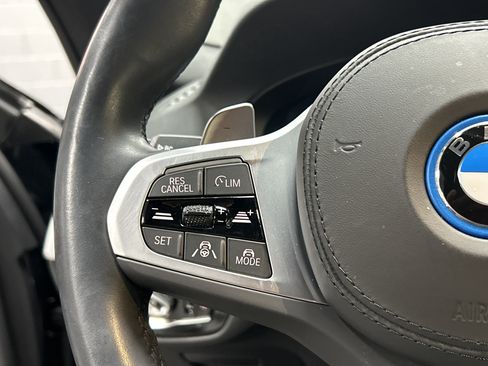 Used 2023 BMW 530e w/ M Sport Package RWD image 19
