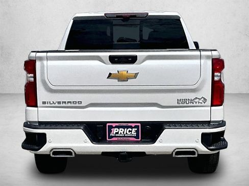 Used 2025 Chevrolet Silverado 1500 High Country w/ Technology Package RWD image 4