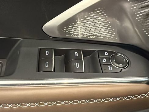 New 2026 GMC Acadia Denali Ultimate w/ LPO, Floor Liner Package AWD/4WD image 26