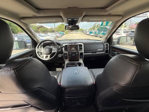 Used 2017 RAM 2500 Laramie w/ Convenience Group AWD/4WD image 8