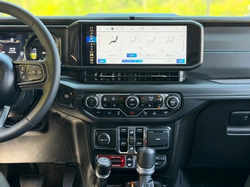 Used 2024 Jeep Wrangler Unlimited Rubicon 4xe AWD/4WD image 48