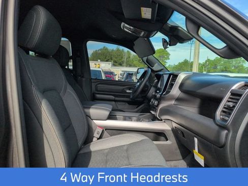 New 2026 RAM 1500 Express AWD/4WD image 33
