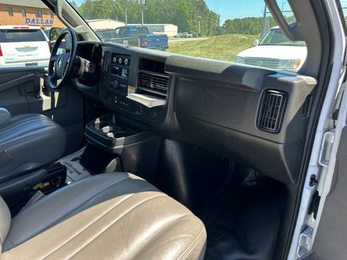 Used 2021 Chevrolet Express 2500 w/ Driver Convenience Package RWD image 34