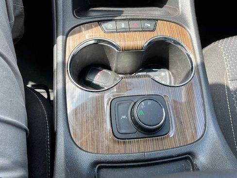 Used 2023 GMC Acadia SLE w/ Elevation Edition image 50