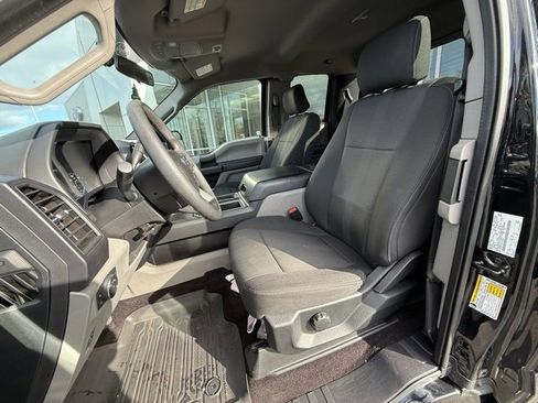 Used 2017 Ford F150 XL w/ Equipment Group 101A Mid image 14