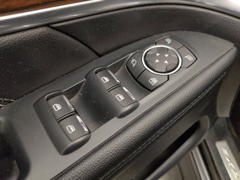 Used 2019 Ford Explorer Limited w/ Class III Trailer Tow Package FWD image 27