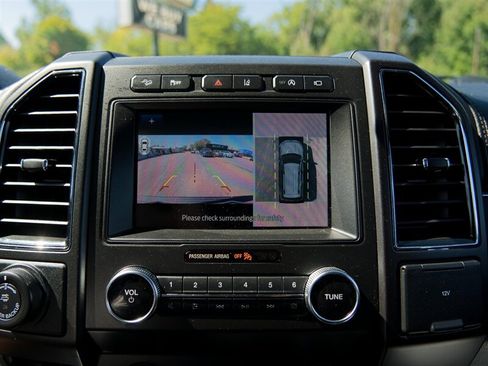 Used 2020 Ford Expedition Limited w/ Equipment Group 302A AWD/4WD image 34