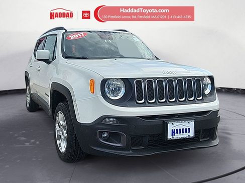 Used 2017 Jeep Renegade Latitude image 7