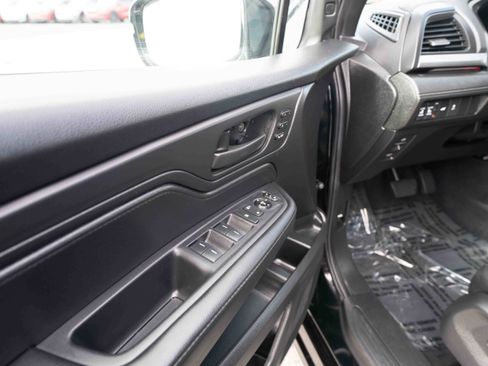 Used 2025 Honda Odyssey Sport-L image 7