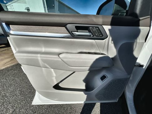 New 2026 GMC Terrain Denali image 22