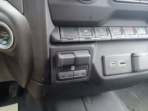 Used 2025 Chevrolet Silverado 1500 Custom Trail Boss image 14