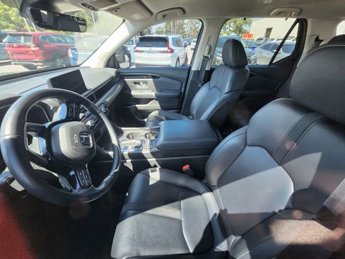 Used 2023 Honda Pilot EX-L image 10