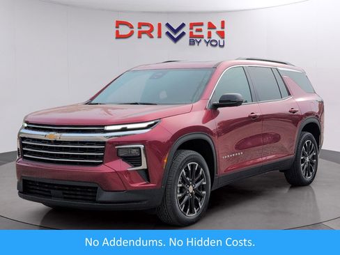 New 2026 Chevrolet Traverse LT w/ Sun and Wheel Package FWD image 1
