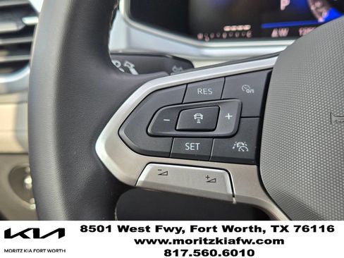 Used 2025 Volkswagen Taos SE FWD image 25