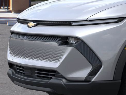 New 2026 Chevrolet Equinox EV LT image 13