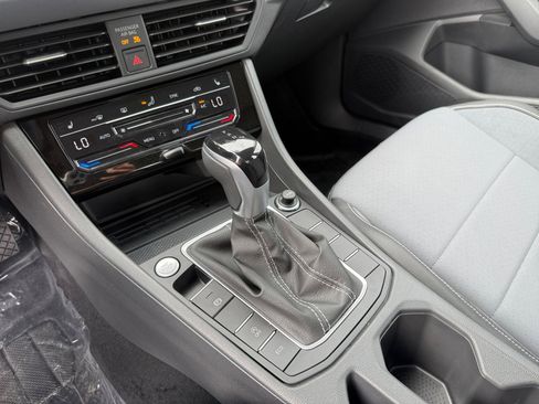 New 2025 Volkswagen Jetta SE image 13