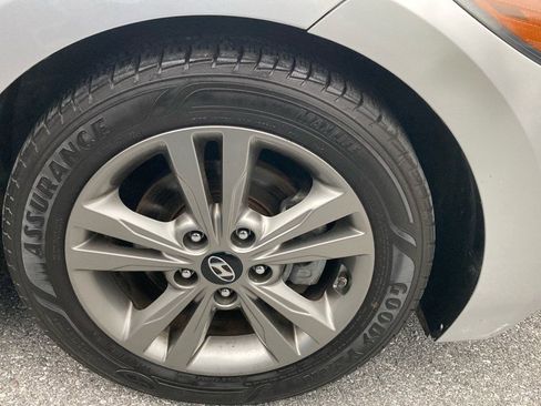 Used 2018 Hyundai Elantra SEL image 18