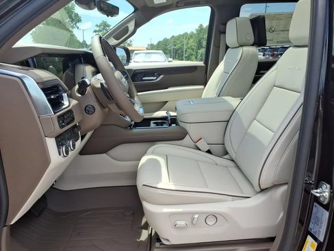 New 2026 GMC Yukon Denali w/ Advanced Technology Package AWD/4WD image 12