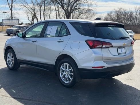Used 2022 Chevrolet Equinox LS AWD/4WD image 5
