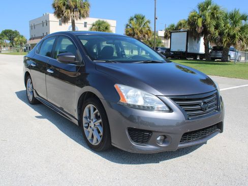Used 2013 Nissan Sentra SR FWD image 16