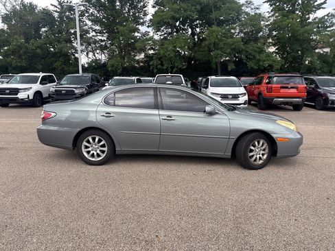 Used 2004 Lexus ES 330 FWD image 25