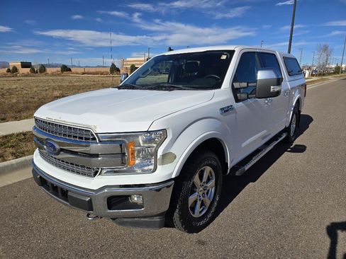 Used 2019 Ford F150 Lariat image 1