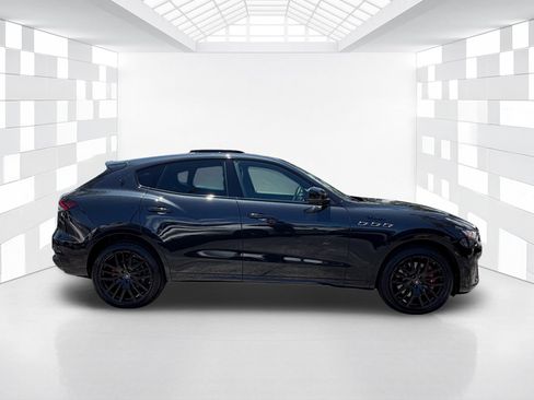 Used 2023 Maserati Levante Modena AWD/4WD image 8