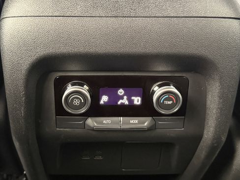 Used 2025 Buick Enclave Preferred image 28