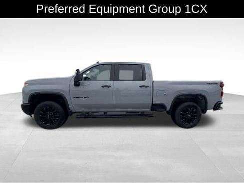 Used 2025 Chevrolet Silverado 2500 Custom w/ Custom Convenience Package AWD/4WD image 4