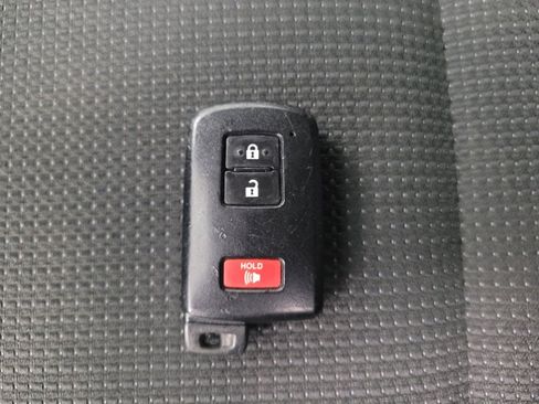 Used 2018 Toyota RAV4 XLE w/ Plus Extra Value Package AWD/4WD image 32
