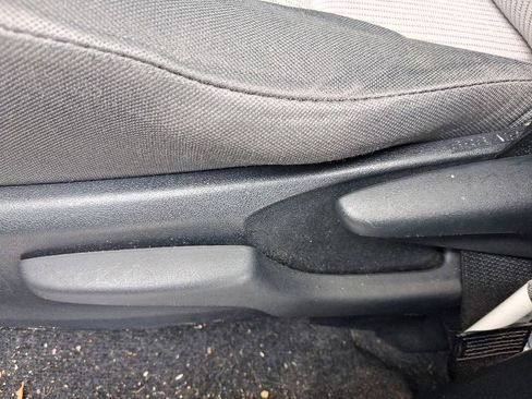 Used 2014 Toyota RAV4 LE FWD image 18