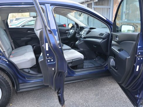 Used 2015 Honda CR-V LX image 48