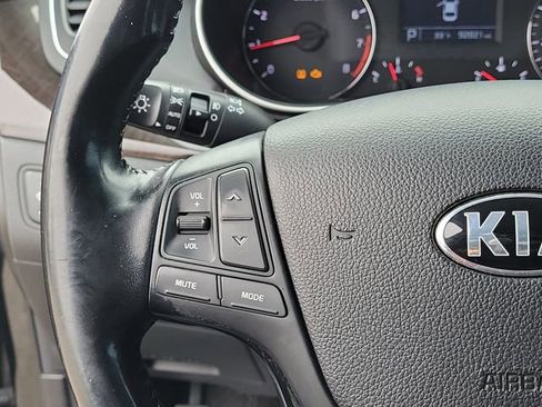 Used 2016 Kia Cadenza image 26