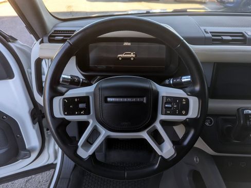 Used 2020 Land Rover Defender 110 HSE AWD/4WD image 14
