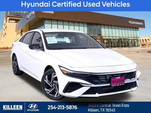 Used 2025 Hyundai Elantra SEL image 1