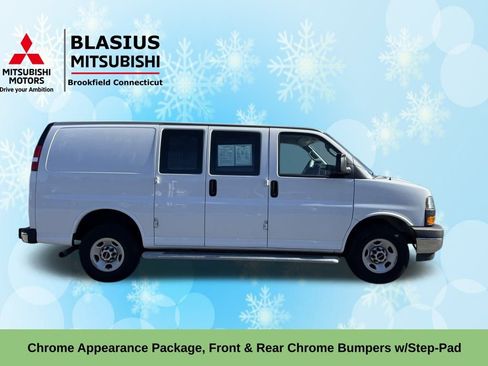 Used 2023 GMC Savana 2500 w/ Driver Convenience Package image 5