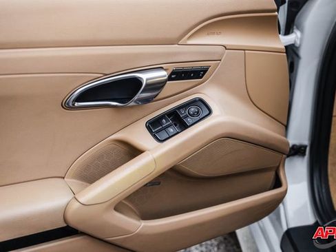 Used 2014 Porsche Cayman image 60