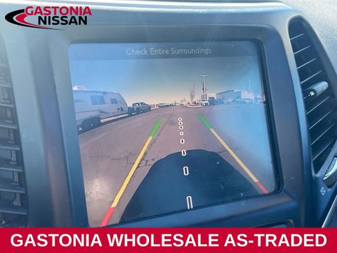 Used 2014 Jeep Cherokee Limited w/ Technology Group image 14